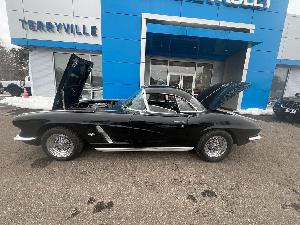 1962 Chevrolet CORVETTE Base