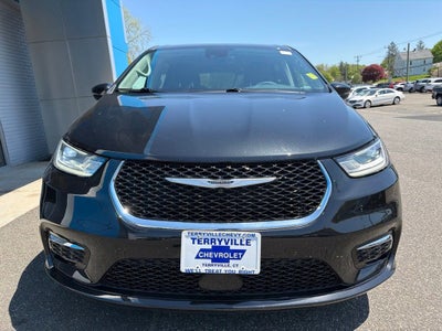 2022 Chrysler Pacifica Hybrid Touring L