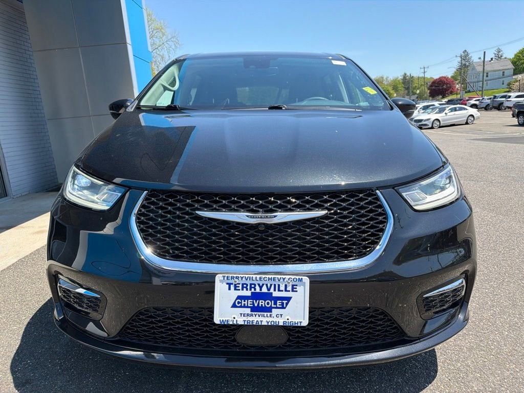 2022 Chrysler Pacifica Hybrid Touring L