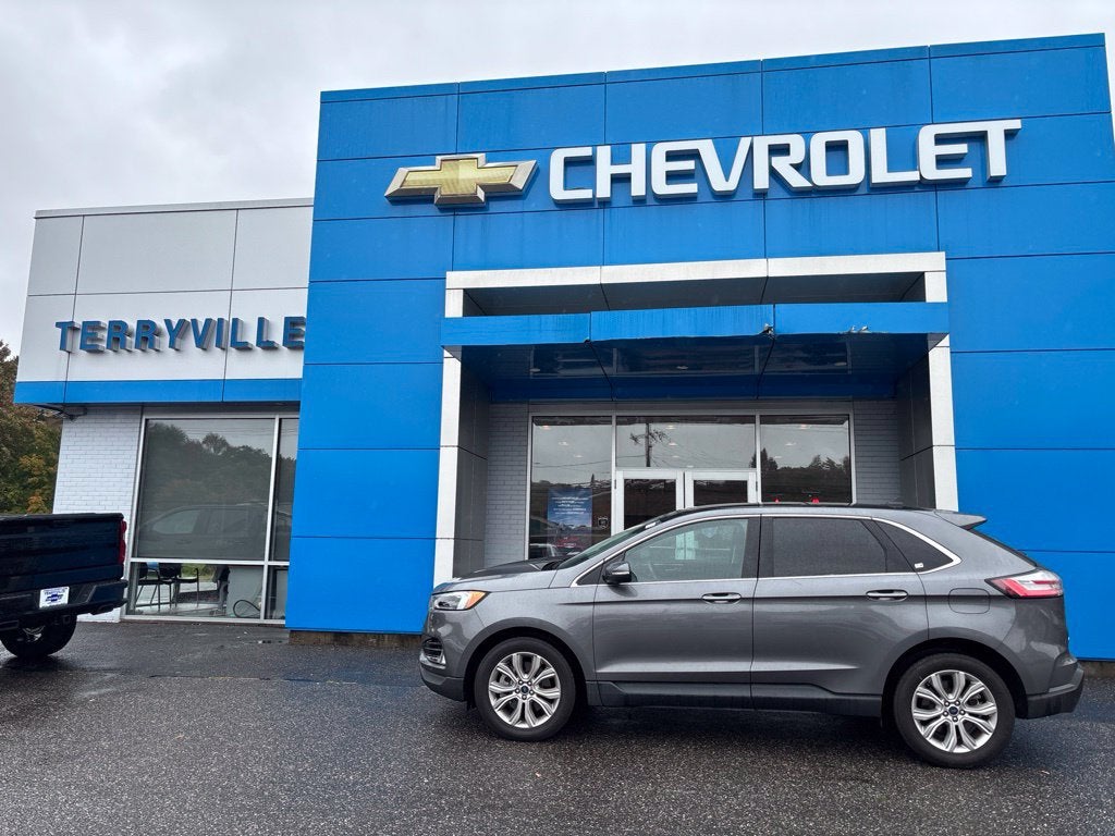 2022 Ford Edge Titanium