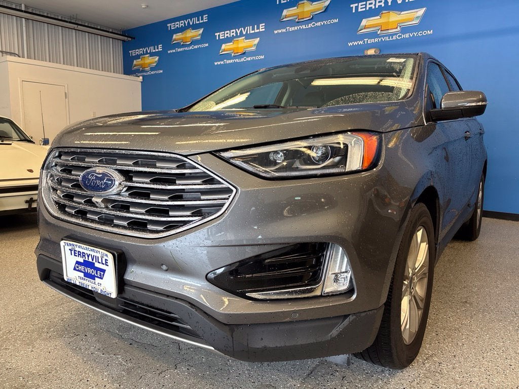 2022 Ford Edge Titanium