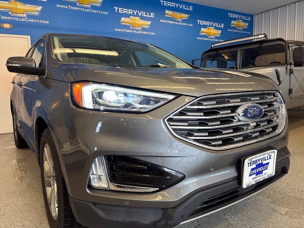 2022 Ford Edge Titanium