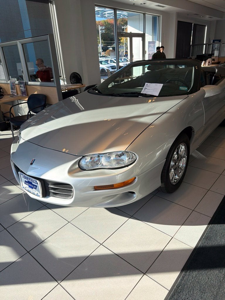 2002 Chevrolet Camaro 2dr Convertible