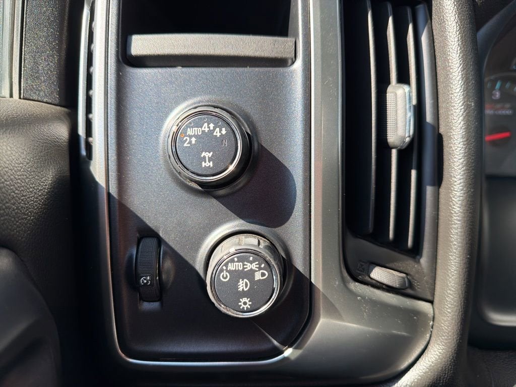 2019 Chevrolet Silverado LD LT