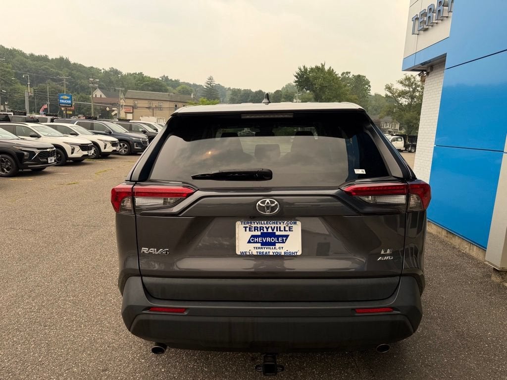 2024 Toyota RAV4 LE