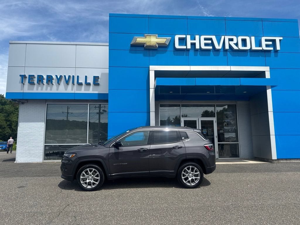 2024 Jeep Compass Latitude Lux