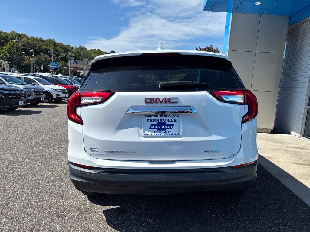 2023 GMC Terrain SLE