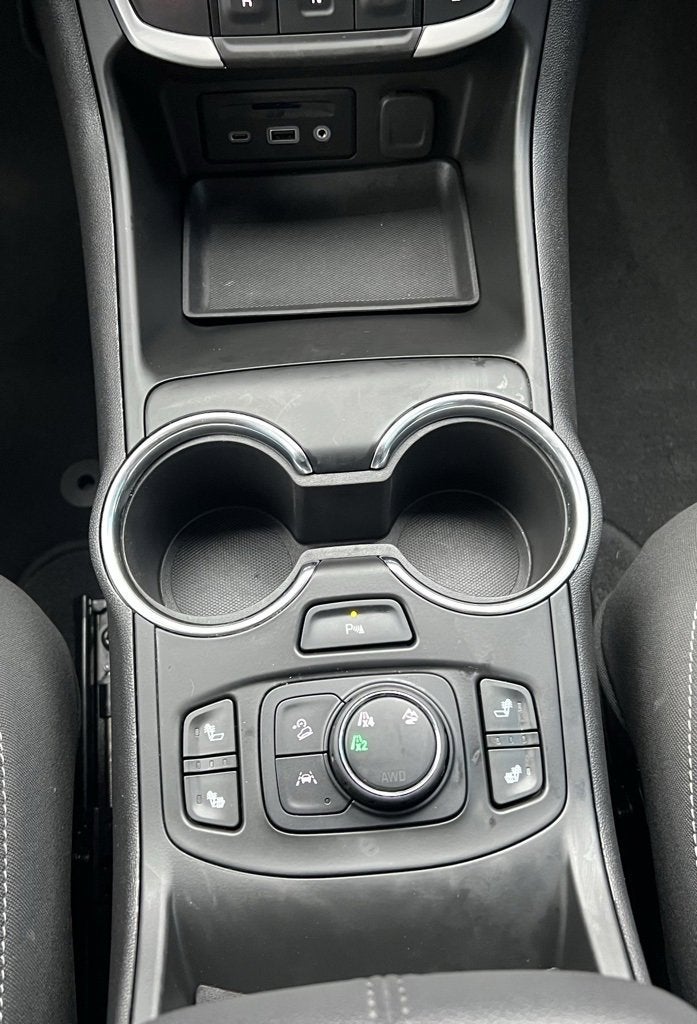 2023 GMC Terrain SLT