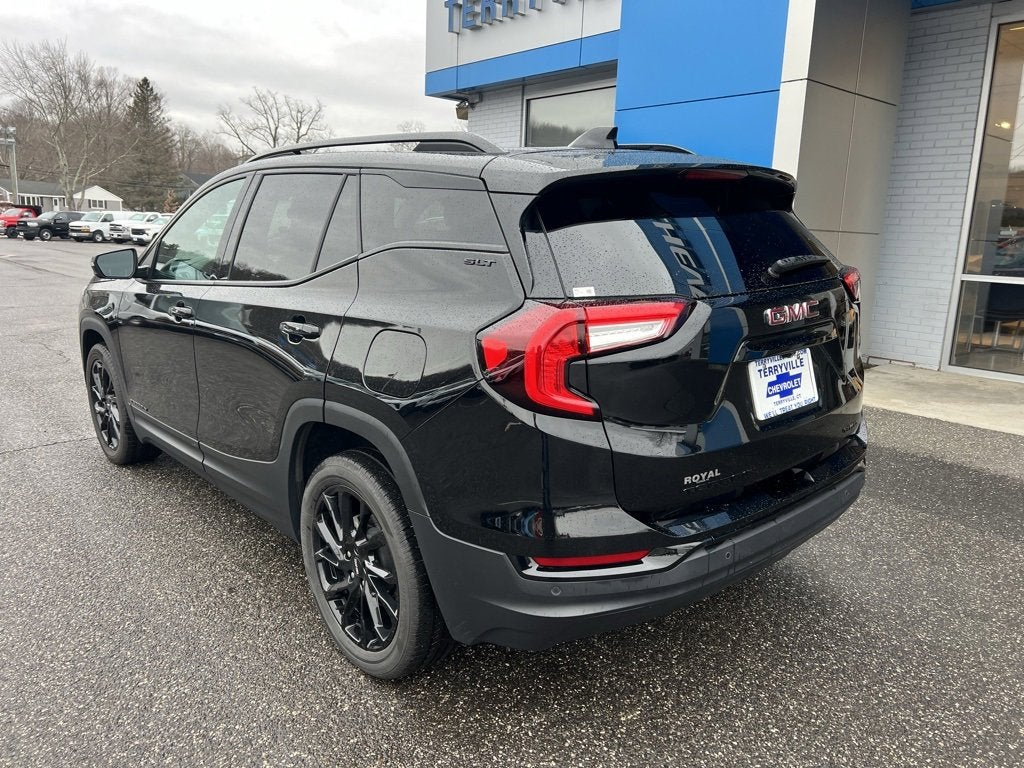 2023 GMC Terrain SLT