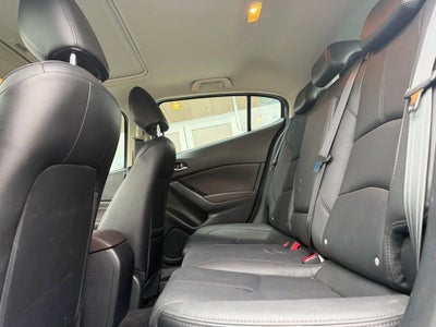 2018 Mazda Mazda3 5-Door Touring