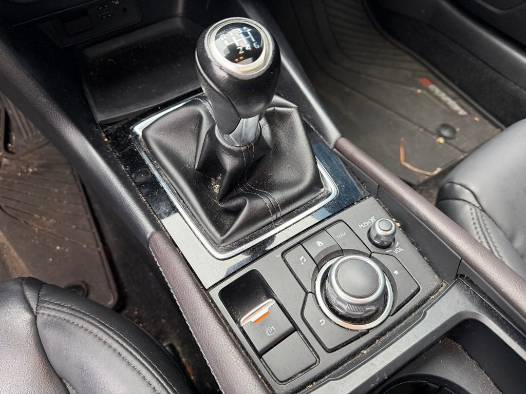 2018 Mazda Mazda3 5-Door Touring