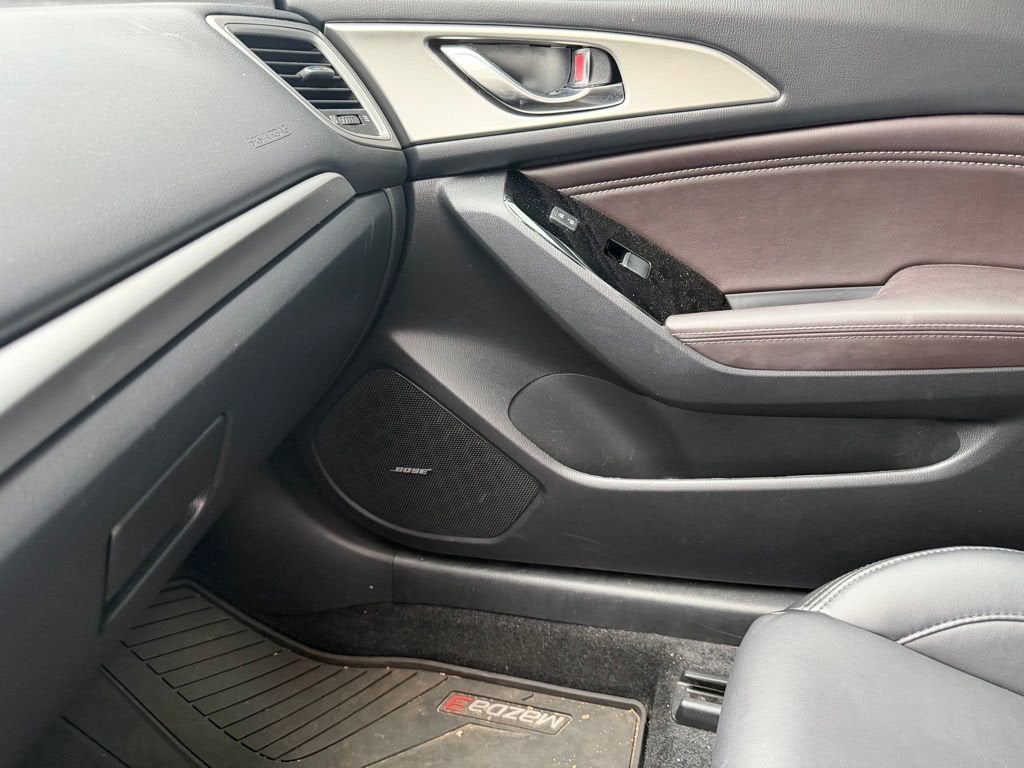 2018 Mazda Mazda3 5-Door Touring