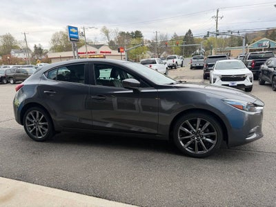 2018 Mazda Mazda3 5-Door Touring
