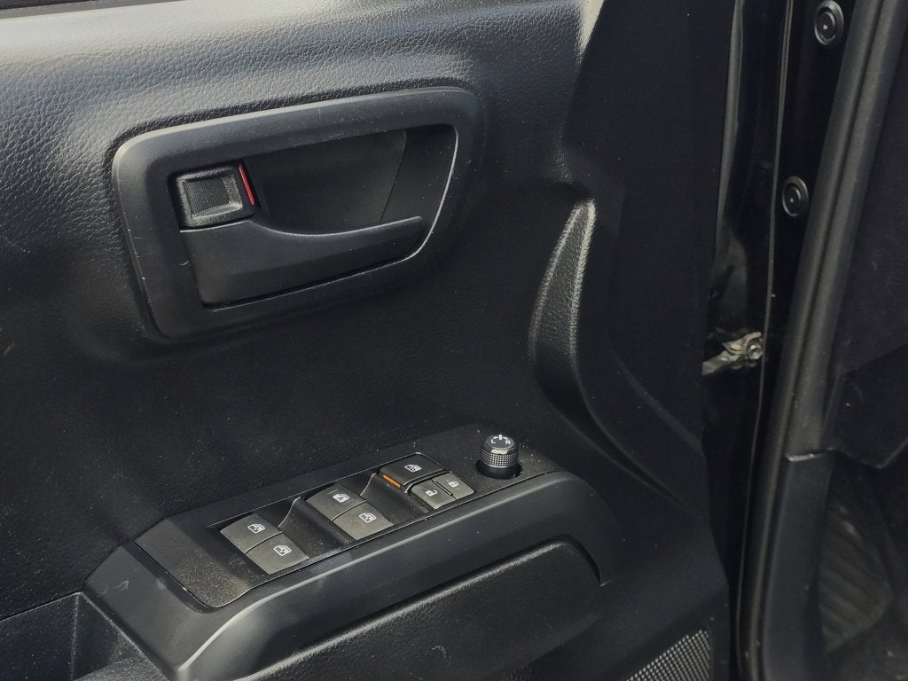 2022 Toyota Tacoma 4WD SR