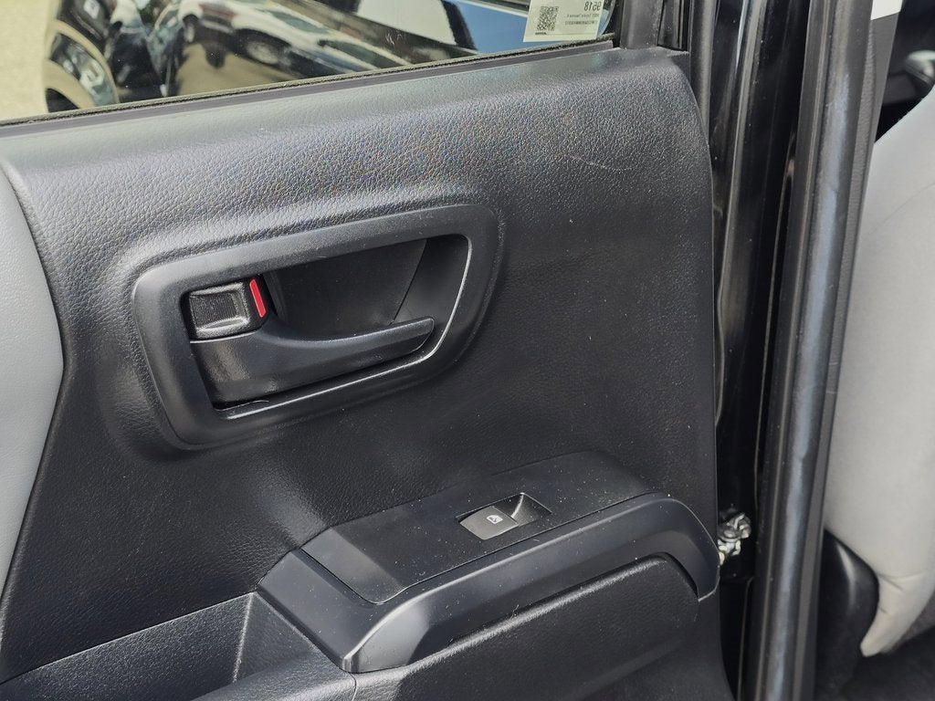 2022 Toyota Tacoma 4WD SR