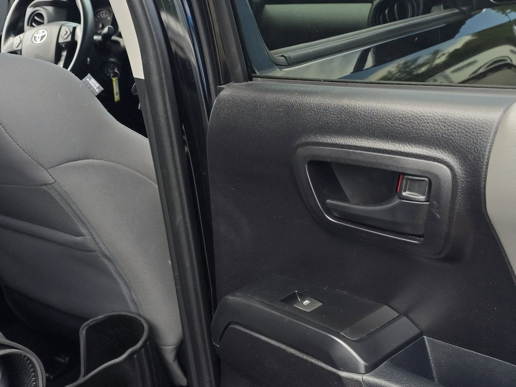 2022 Toyota Tacoma 4WD SR