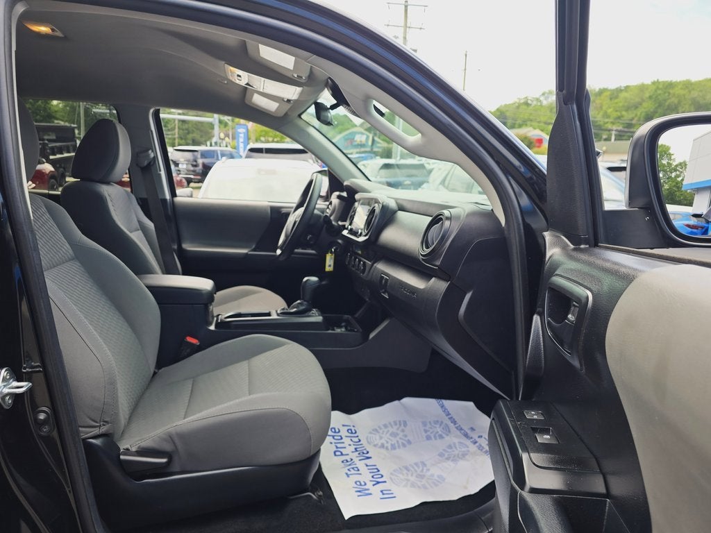 2022 Toyota Tacoma 4WD SR