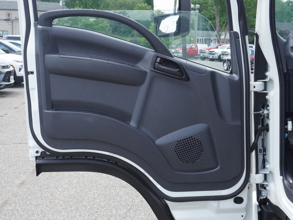 2025 Chevrolet Low Cab Forward 4500 Base