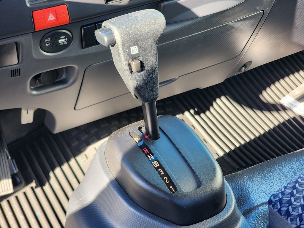 2025 Chevrolet Low Cab Forward 4500 Base