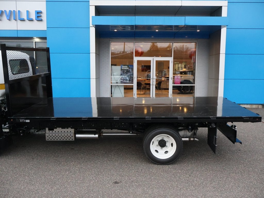 2025 Chevrolet Low Cab Forward 4500 Base