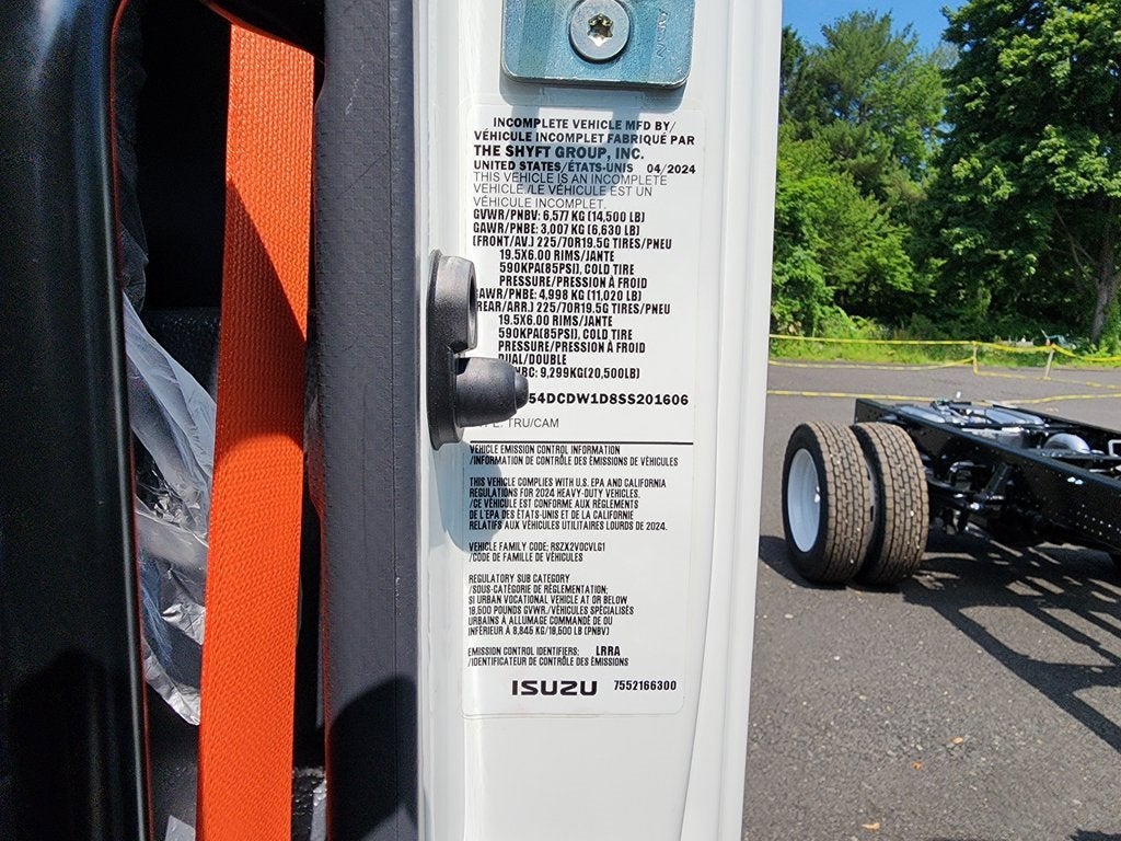 2025 Chevrolet Low Cab Forward 4500 Base