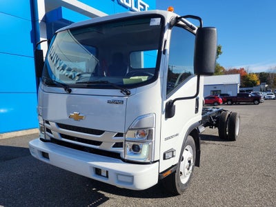 2025 Chevrolet Low Cab Forward 4500 Base