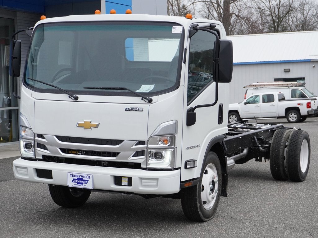 2025 Chevrolet Low Cab Forward 5500 HG Base