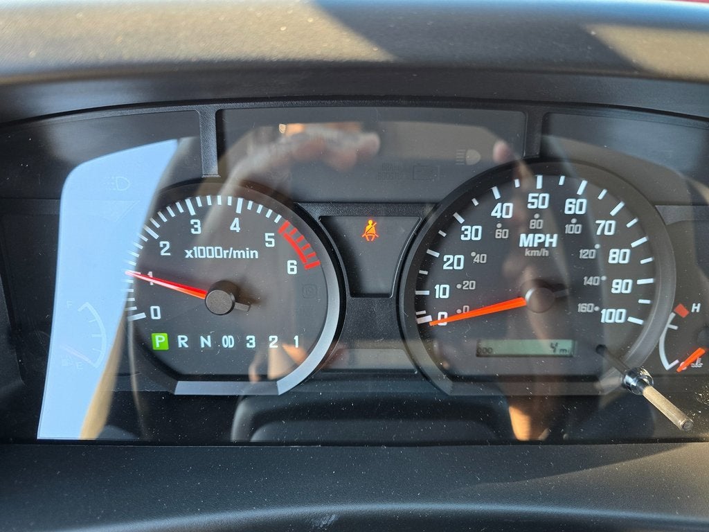 2025 Chevrolet Low Cab Forward 5500 HG Base