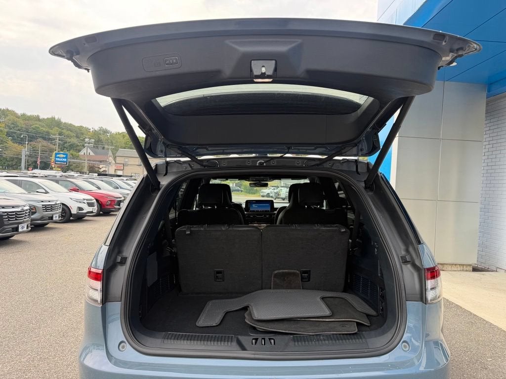 2025 Lincoln Aviator Black Label