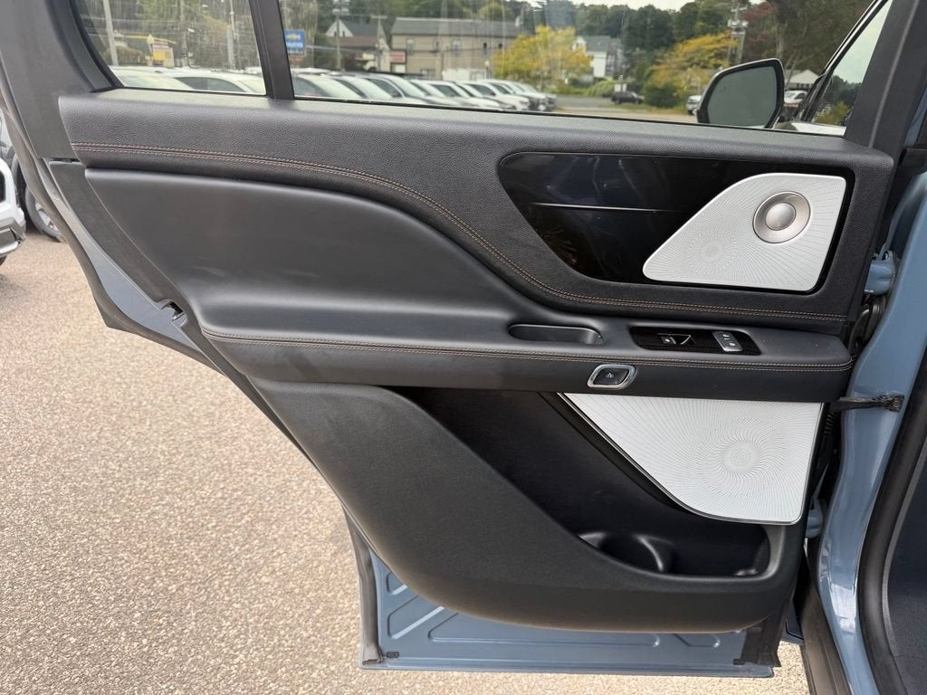 2025 Lincoln Aviator Black Label