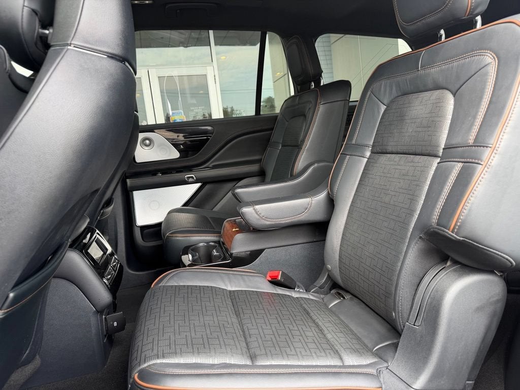 2025 Lincoln Aviator Black Label