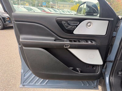 2025 Lincoln Aviator Black Label