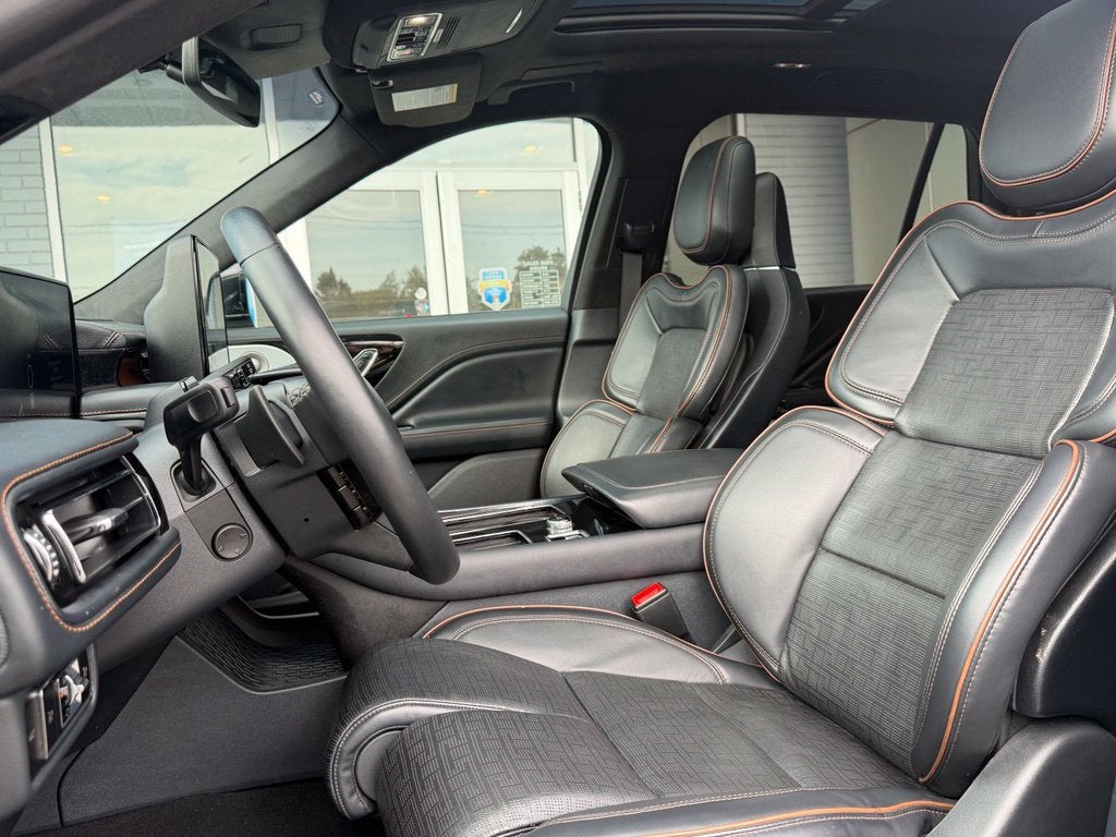 2025 Lincoln Aviator Black Label