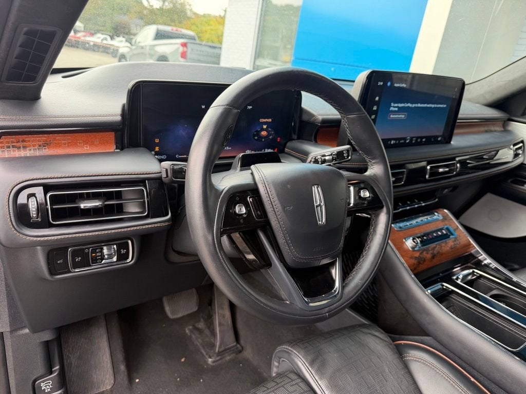 2025 Lincoln Aviator Black Label