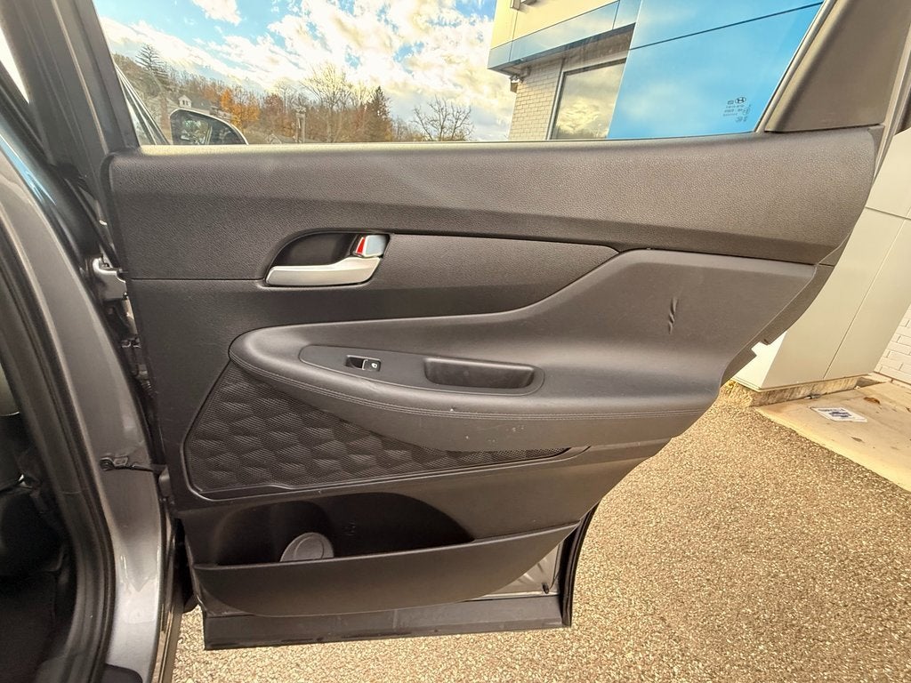 2019 Hyundai Santa Fe SE