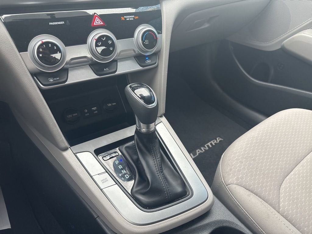 2019 Hyundai Elantra SE