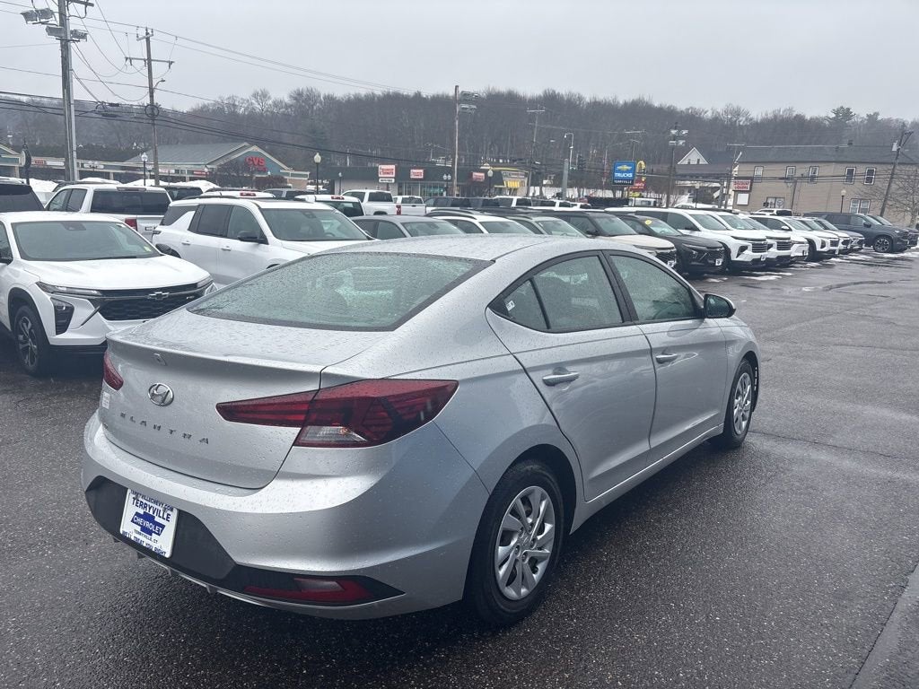 2019 Hyundai Elantra SE