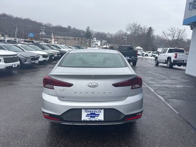 2019 Hyundai Elantra SE