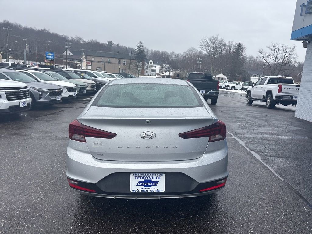 2019 Hyundai Elantra SE