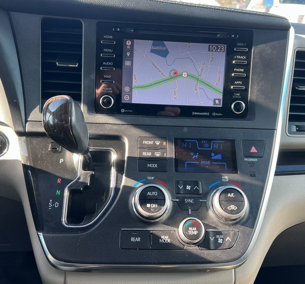 2019 Toyota Sienna XLE
