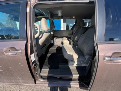 2019 Toyota Sienna XLE