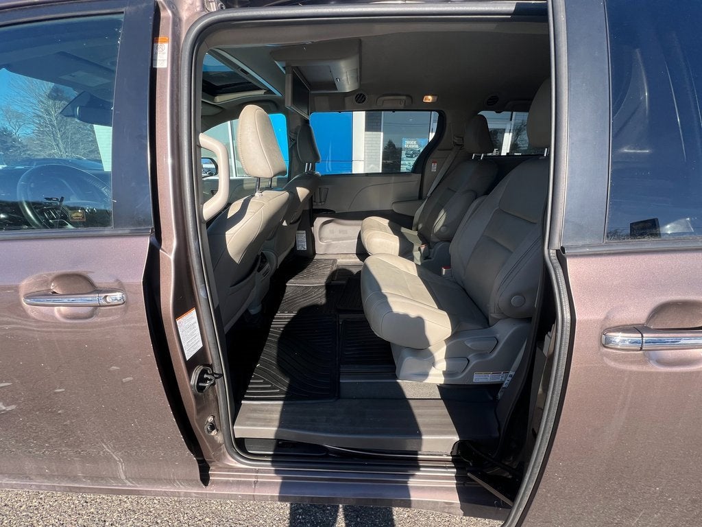 2019 Toyota Sienna XLE