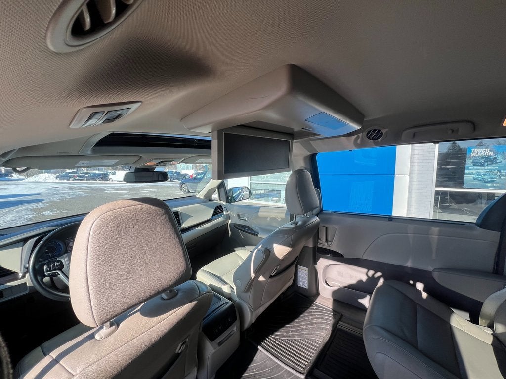 2019 Toyota Sienna XLE