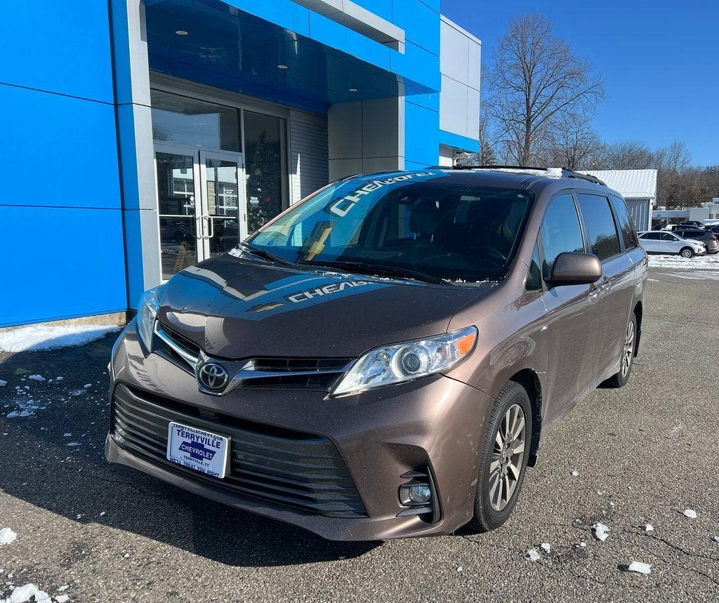 2019 Toyota Sienna XLE