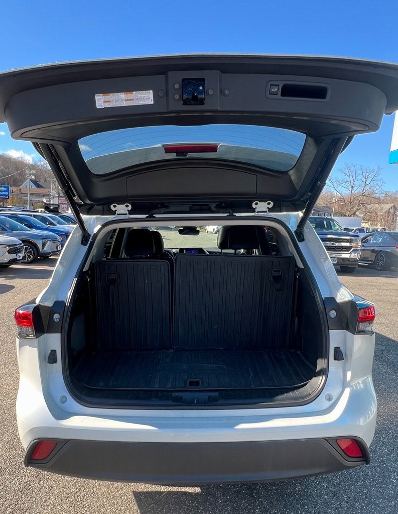 2023 Toyota Highlander L