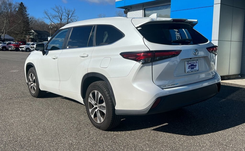 2023 Toyota Highlander L
