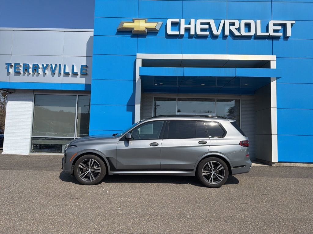 2023 BMW X7 xDrive40i