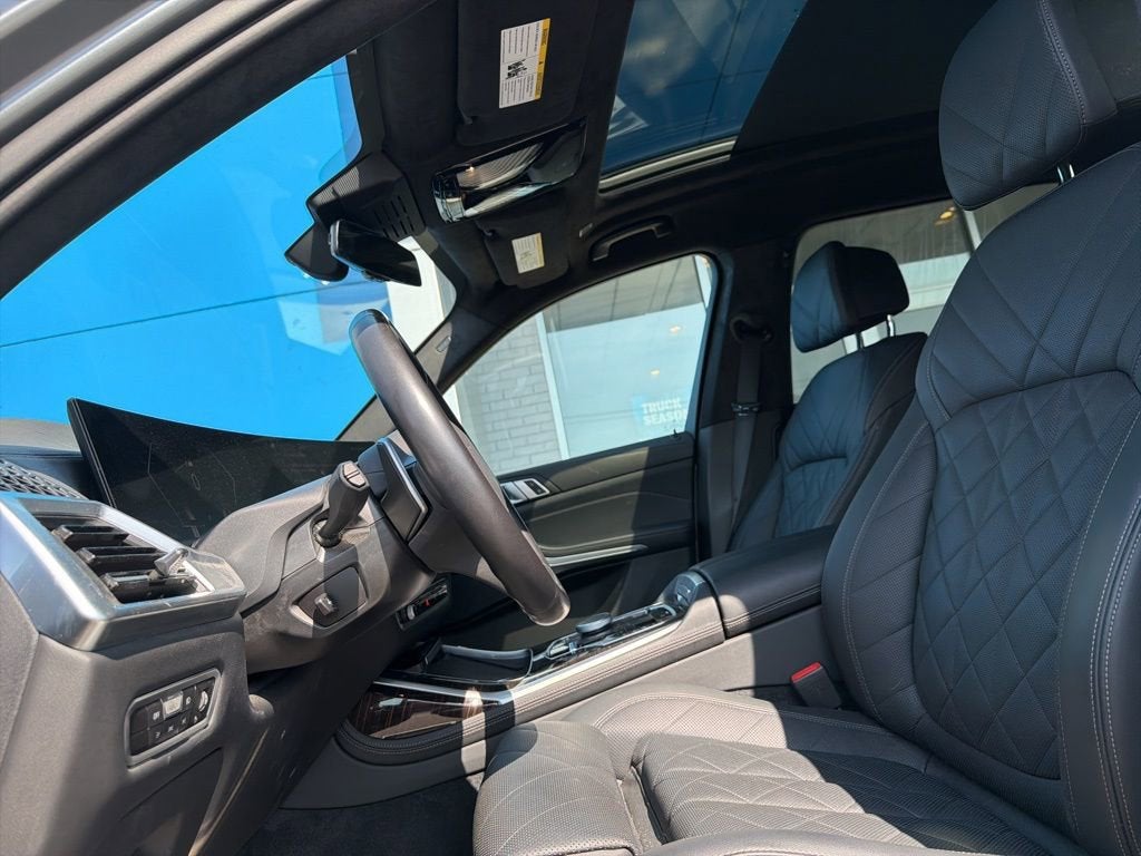2023 BMW X7 xDrive40i