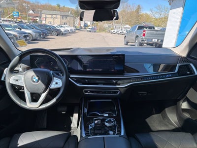 2023 BMW X7 xDrive40i