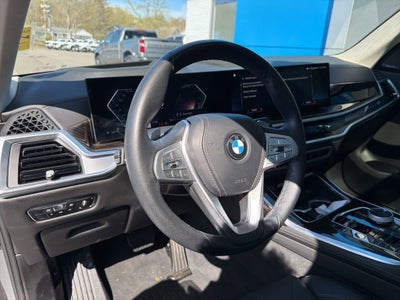 2023 BMW X7 xDrive40i